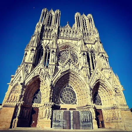 Appartamento Brossolette T2 Spacieux Et Lumineux Balcon Vue Dégagée Reims