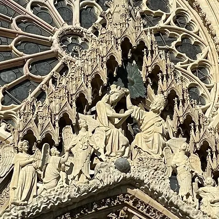 Brossolette T2 Spacieux Et Lumineux Balcon Vue Dégagée Reims
