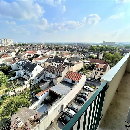 Brossolette T2 Spacieux Et Lumineux Balcon Vue Dégagée * Reims